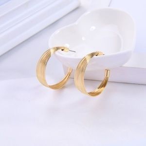 HOST PICK Gold Hoop Earrings NWT Wide Hoop